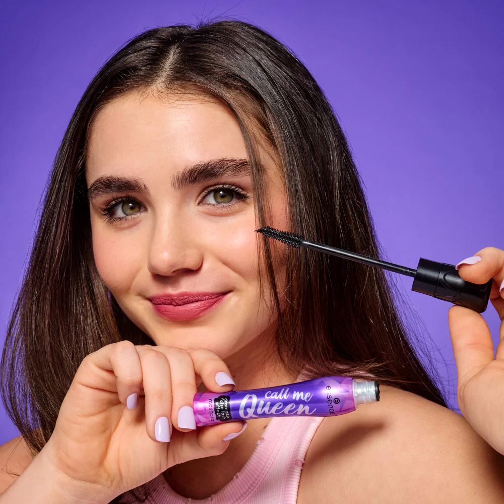 call me Queen dramatic false lash effect mascara - Image 9
